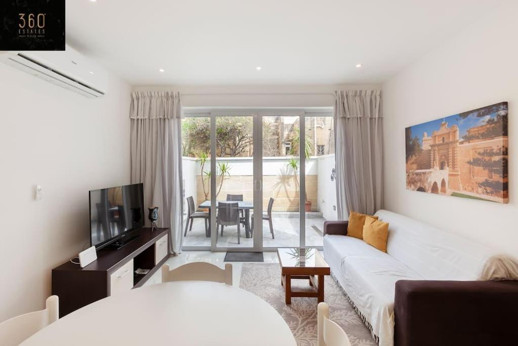 Comfy Apt With Terrace, 5 Mins To Sliema Ferries By 360 Estates Gzira Exterior foto