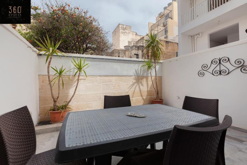 Comfy Apt With Terrace, 5 Mins To Sliema Ferries By 360 Estates Gzira Exterior foto